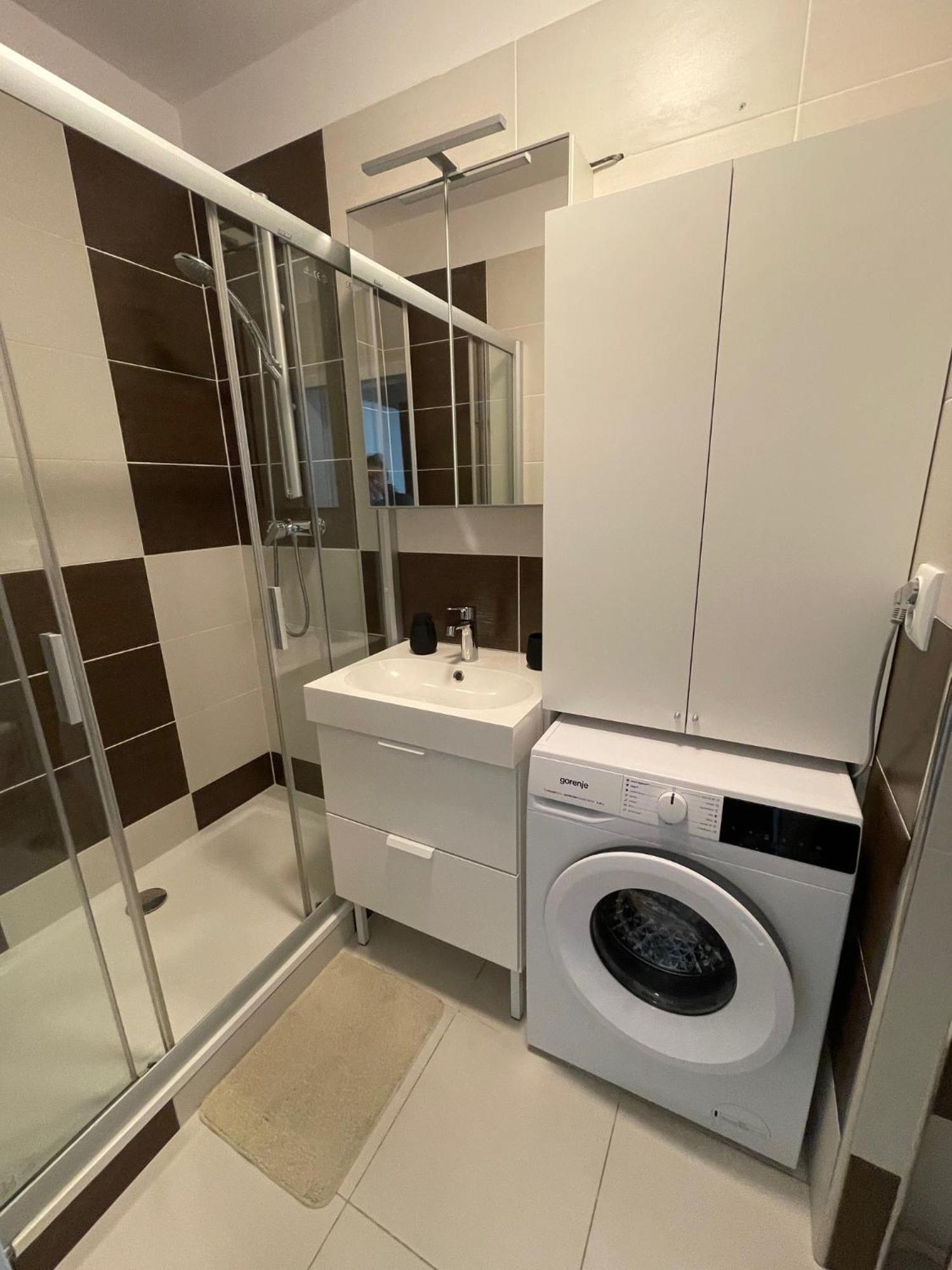 Apartman Petronela Bratislava Esterno foto